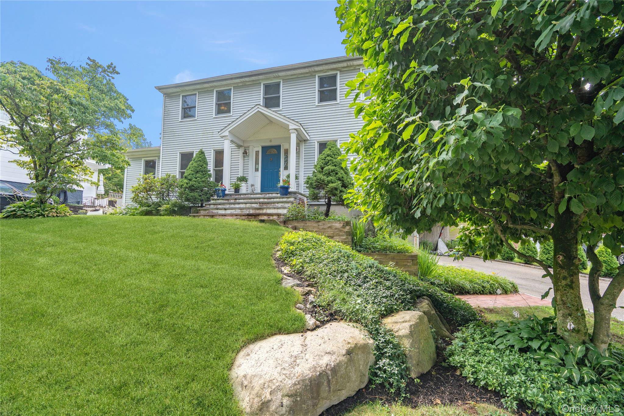 Casa com 4 Quartos à Venda em Locust Valley - Nova Iorque - EUA - 1