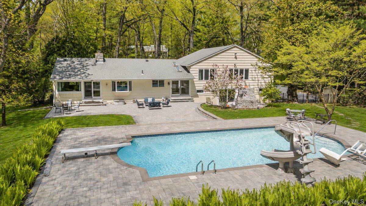 Casa com 4 Quartos à Venda em Locust Valley - Nova Iorque - EUA - 3