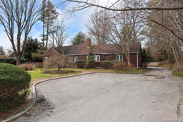 Casa com 4 Quartos à Venda em Locust Valley - Nova Iorque - EUA - 1
