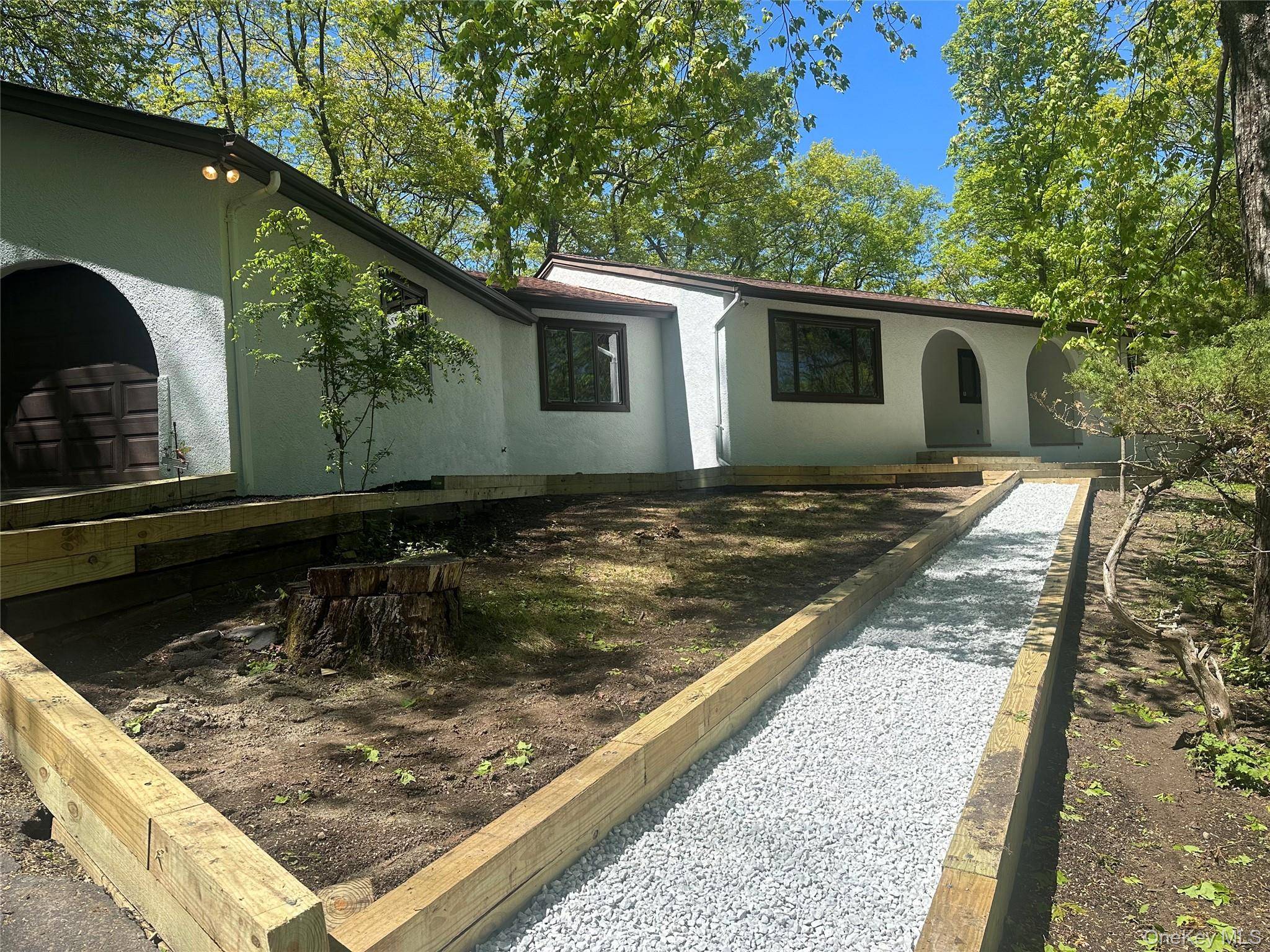 Casa com 4 Quartos à Venda em Mahopac - Nova Iorque - EUA - 2