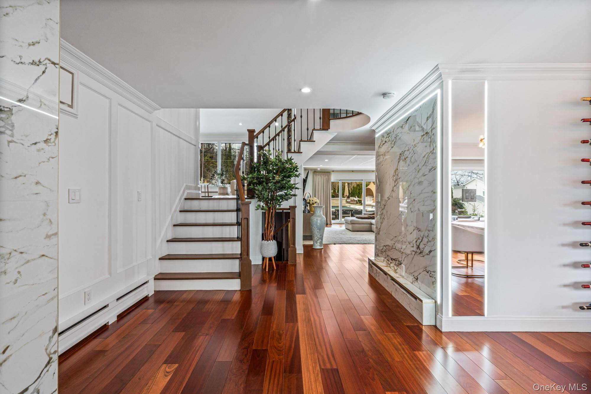 Casa com 4 Quartos à Venda em Manhasset Hills - Nova Iorque - EUA - 3