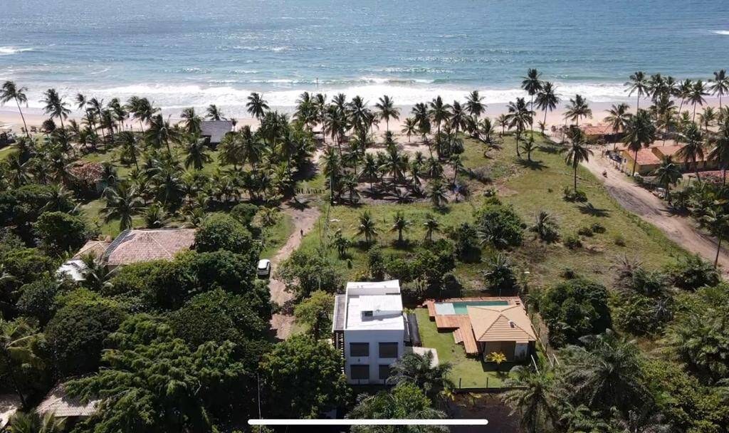 Casa com 4 Quartos à Venda em Maraú - Bahia - Brasil - 2