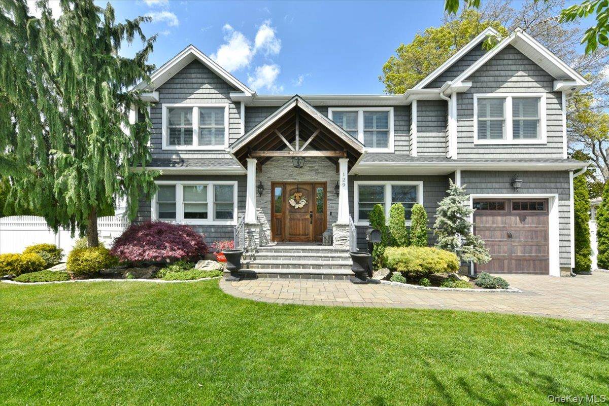 Casa de 4 Dormitorios en Venta en Massapequa - Nueva York - EE. UU. - 2