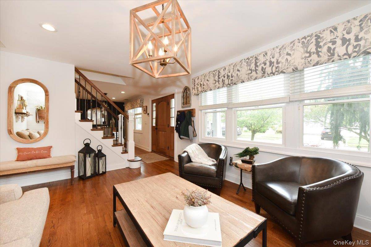 Casa de 4 Dormitorios en Venta en Massapequa - Nueva York - EE. UU. - 7