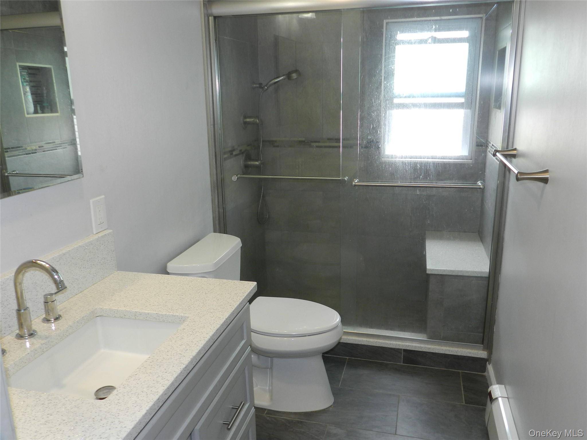 Casa de 4 Dormitorios en Venta en Massapequa - Nueva York - EE. UU. - 6