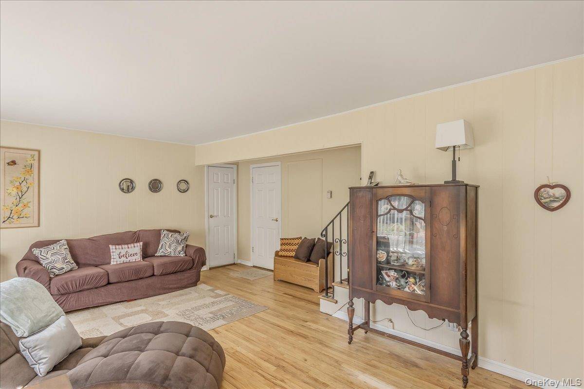 Casa com 4 Quartos à Venda em Massapequa Park - Nova Iorque - EUA - 5