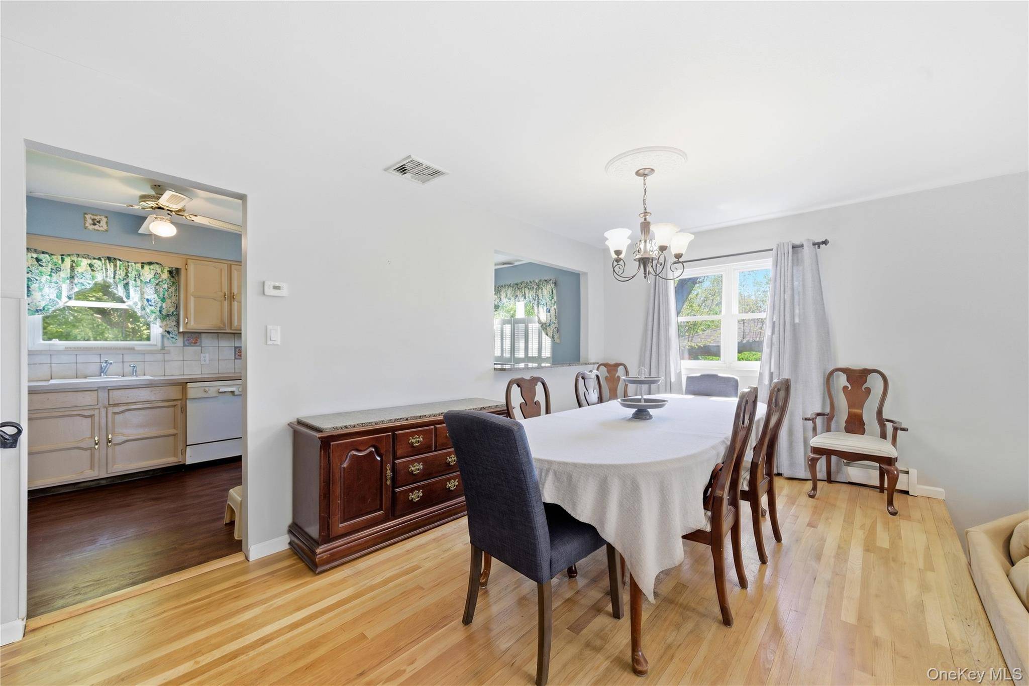 Casa com 4 Quartos à Venda em Massapequa Park - Nova Iorque - EUA - 8
