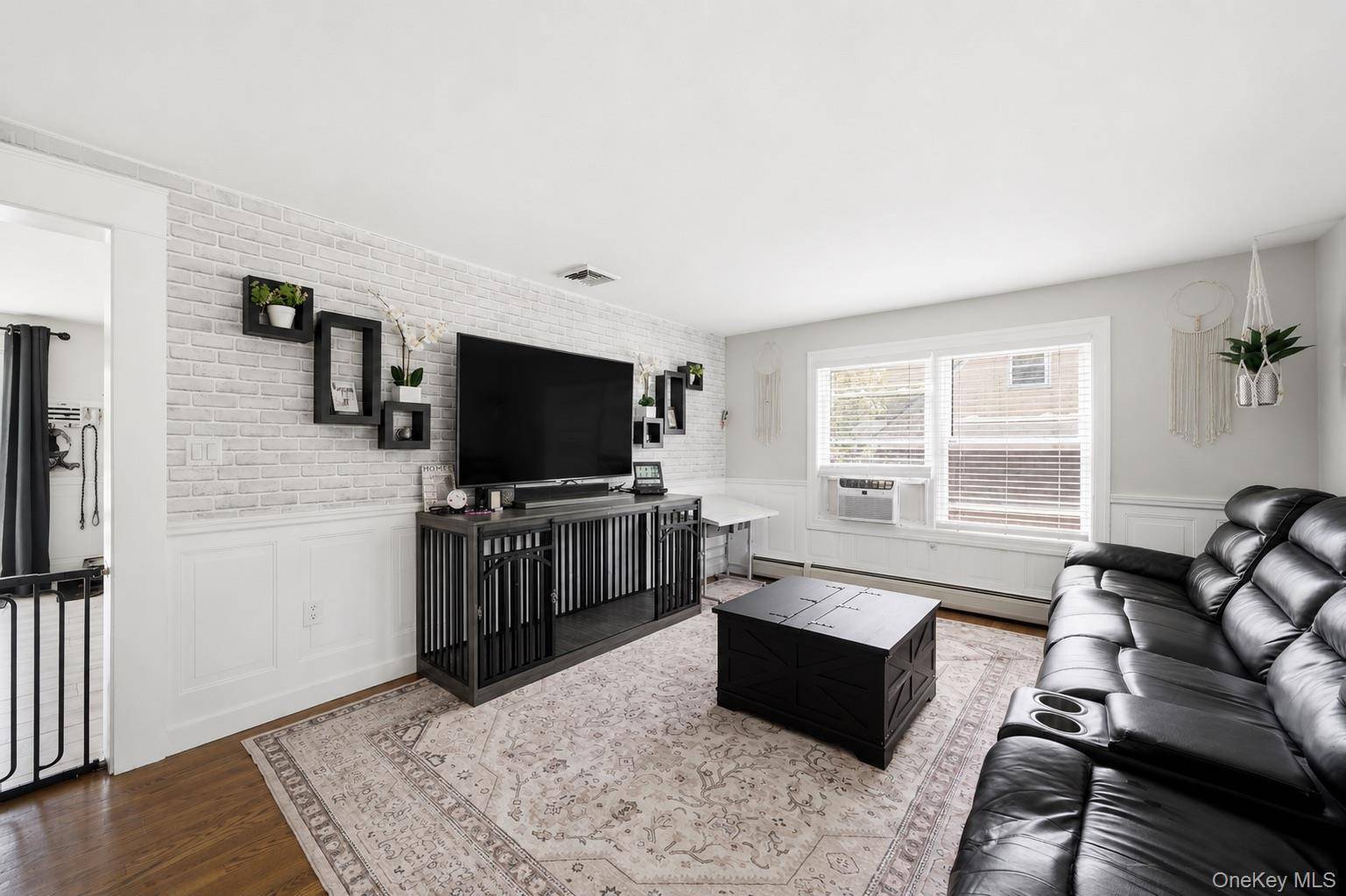 Casa de 4 Dormitorios en Venta en Medford - Nueva York - EE. UU. - 6