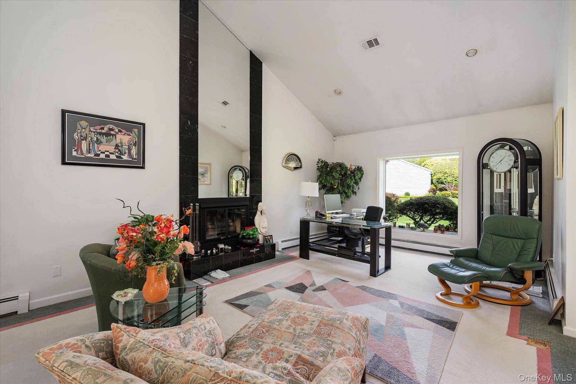 4 Bedroom Home for Sale in Melville - New York - USA - 5