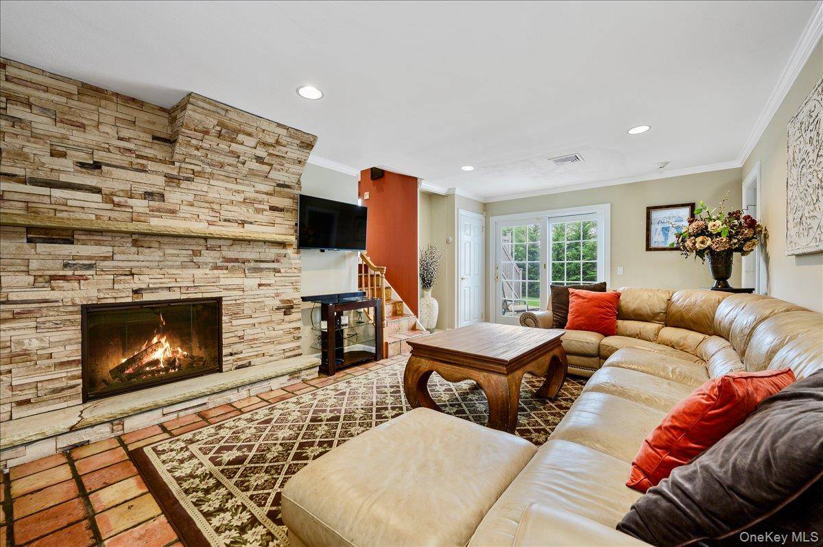 Casa de 4 Dormitorios en Venta en Merrick - Nueva York - EE. UU. - 5