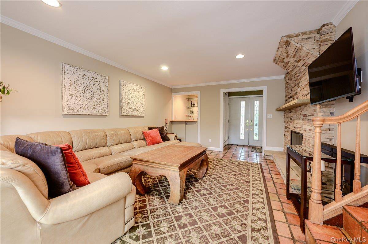Casa de 4 Dormitorios en Venta en Merrick - Nueva York - EE. UU. - 8