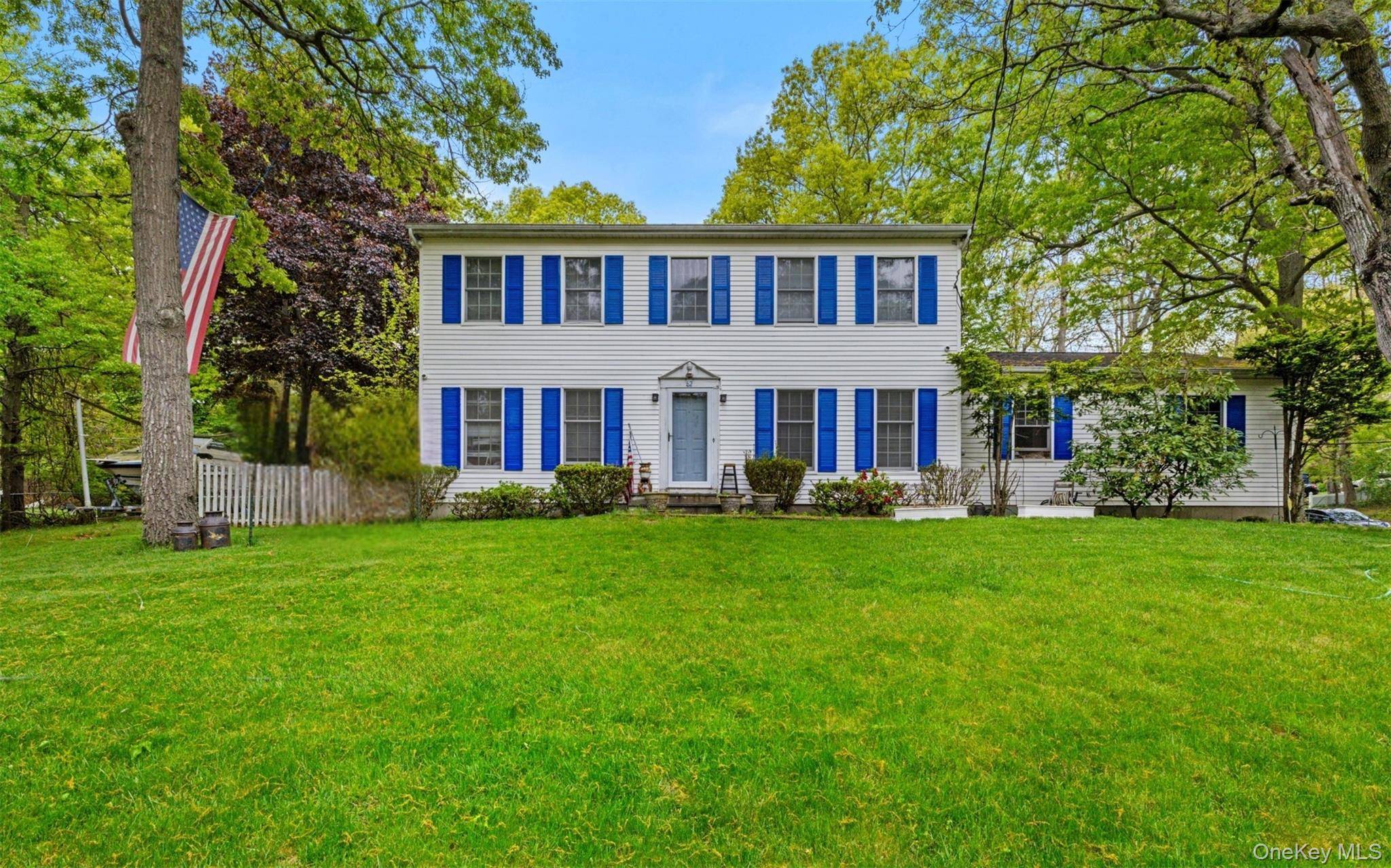 4 Bedroom Home for Sale in Middle Island - New York - USA - 1
