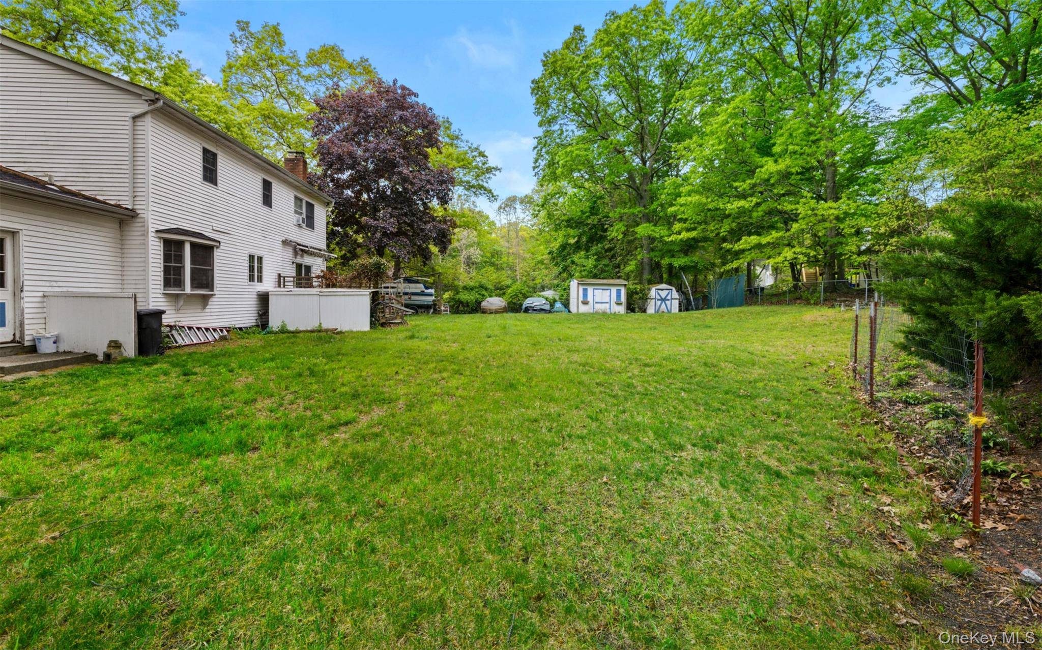 4 Bedroom Home for Sale in Middle Island - New York - USA - 3