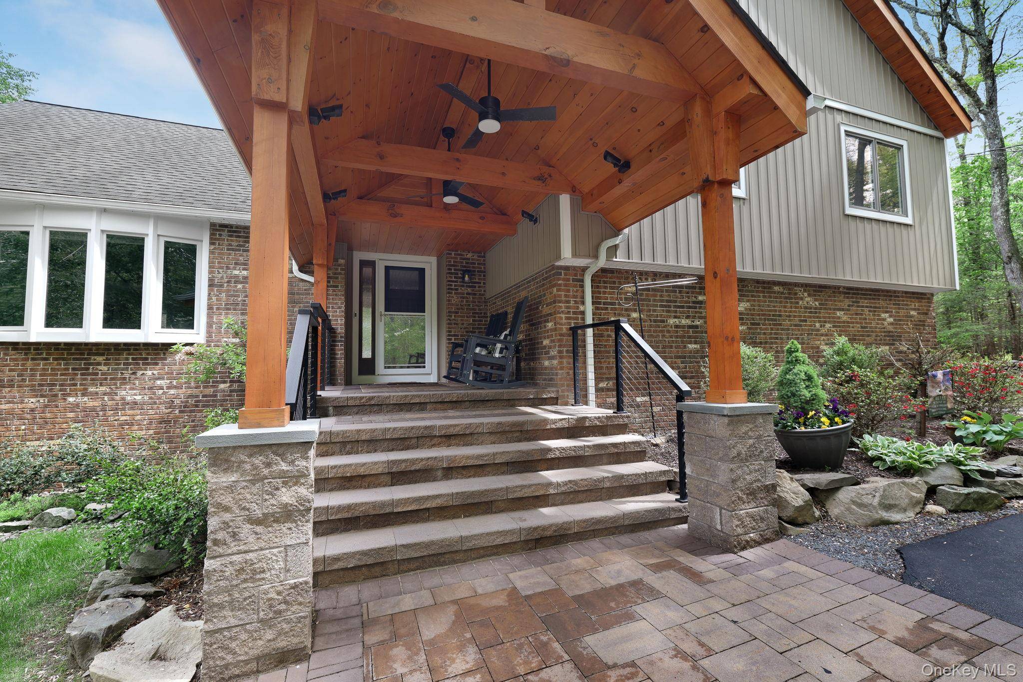 4 Bedroom Home for Sale in Middletown - New York - USA - 2
