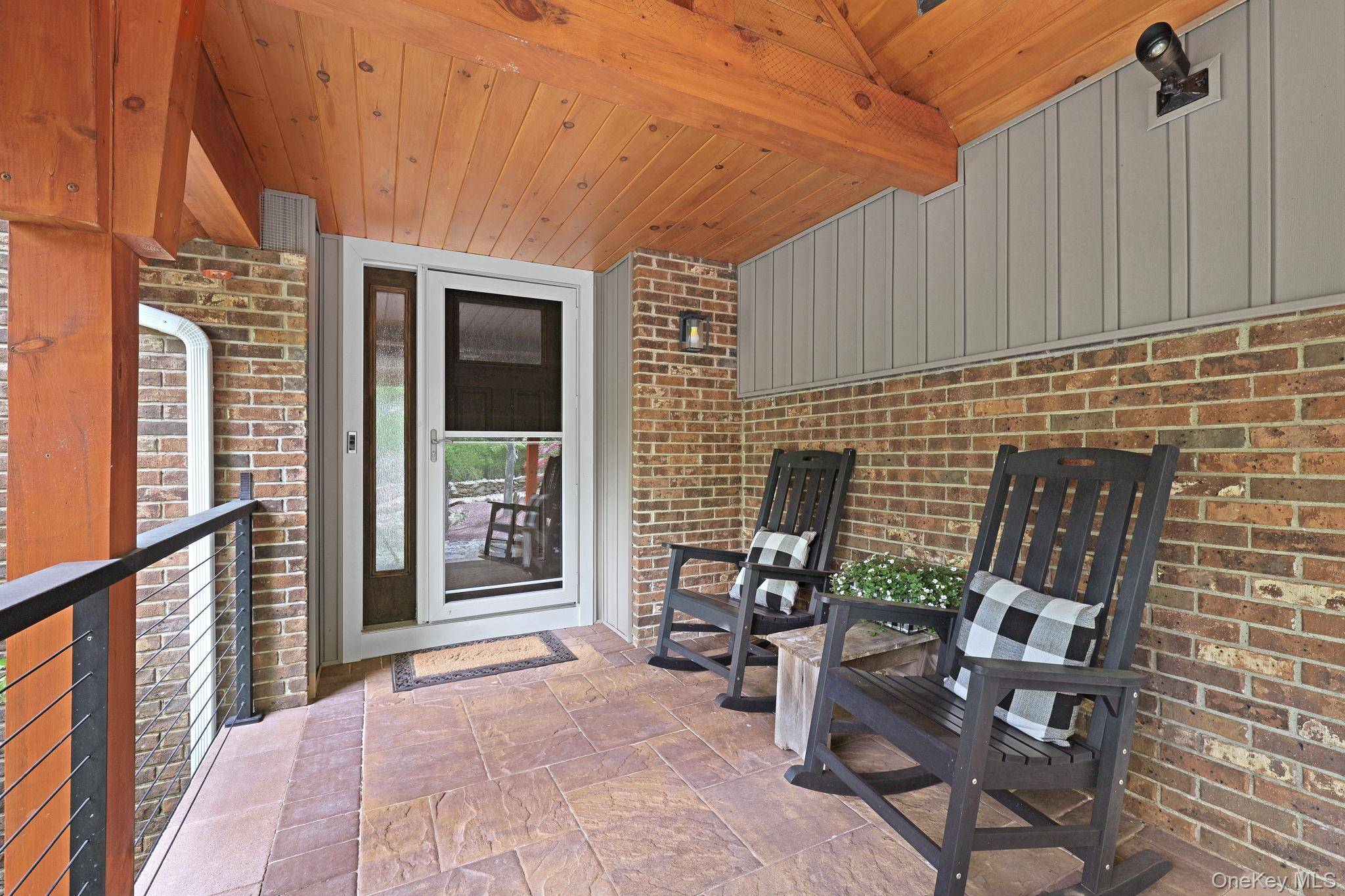 4 Bedroom Home for Sale in Middletown - New York - USA - 3