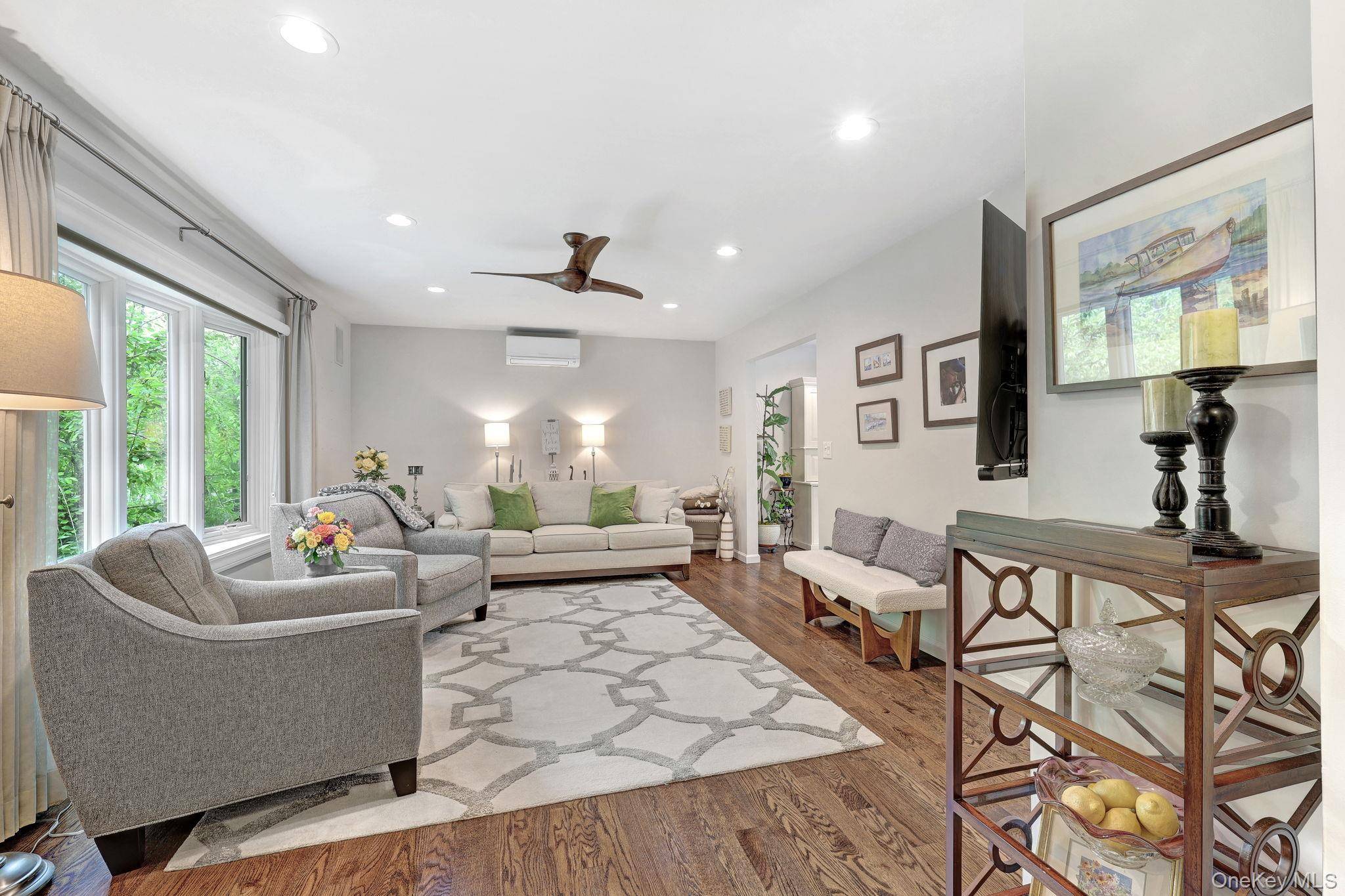 4 Bedroom Home for Sale in Middletown - New York - USA - 7