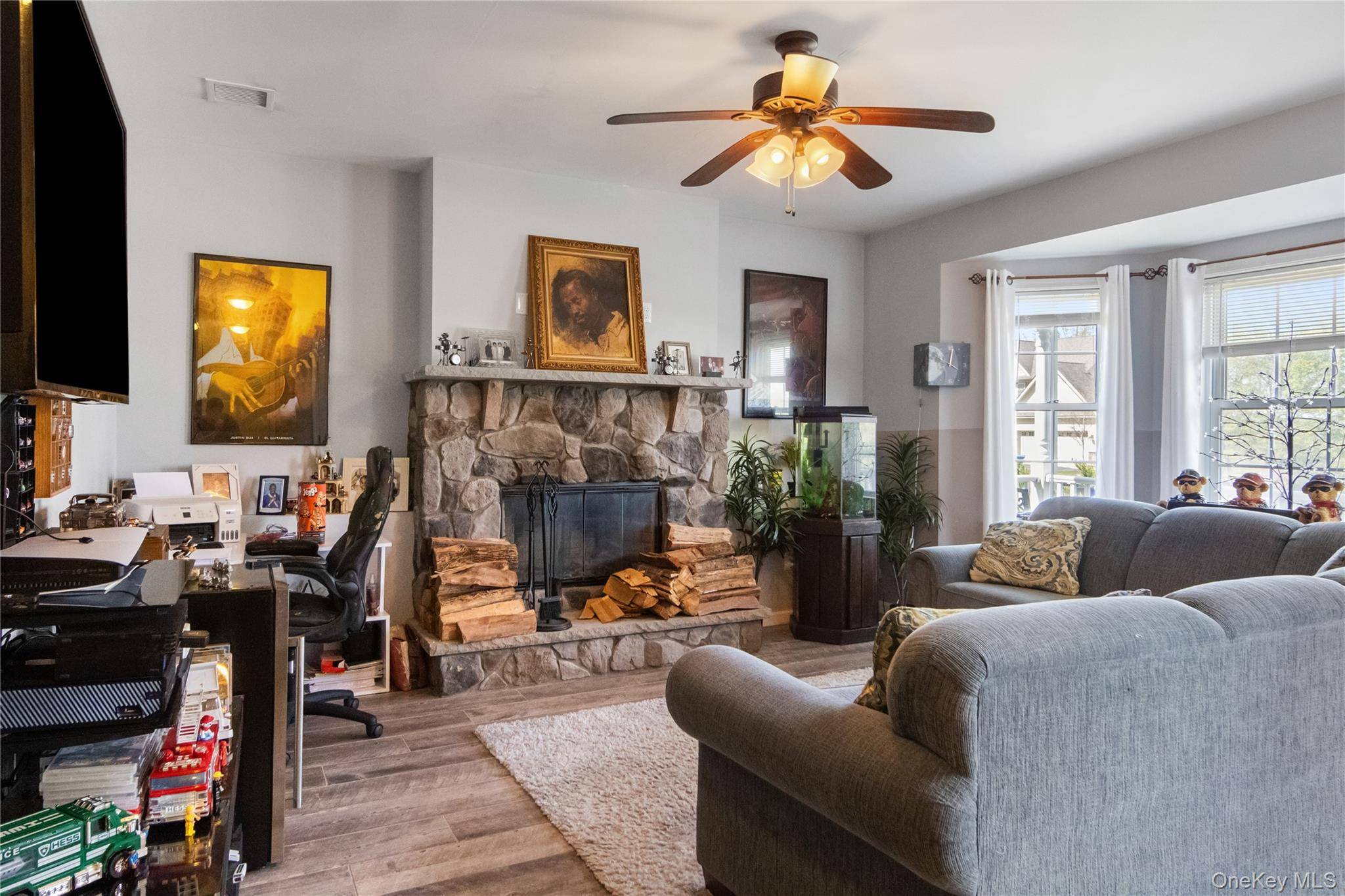 4 Bedroom Home for Sale in Middletown - New York - USA - 6
