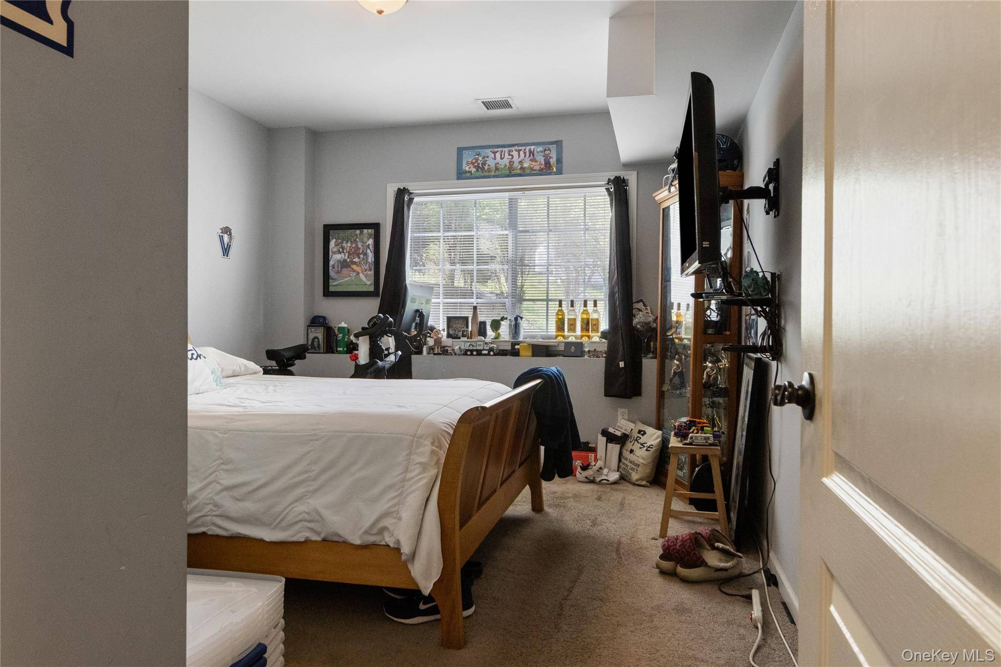 4 Bedroom Home for Sale in Middletown - New York - USA - 8