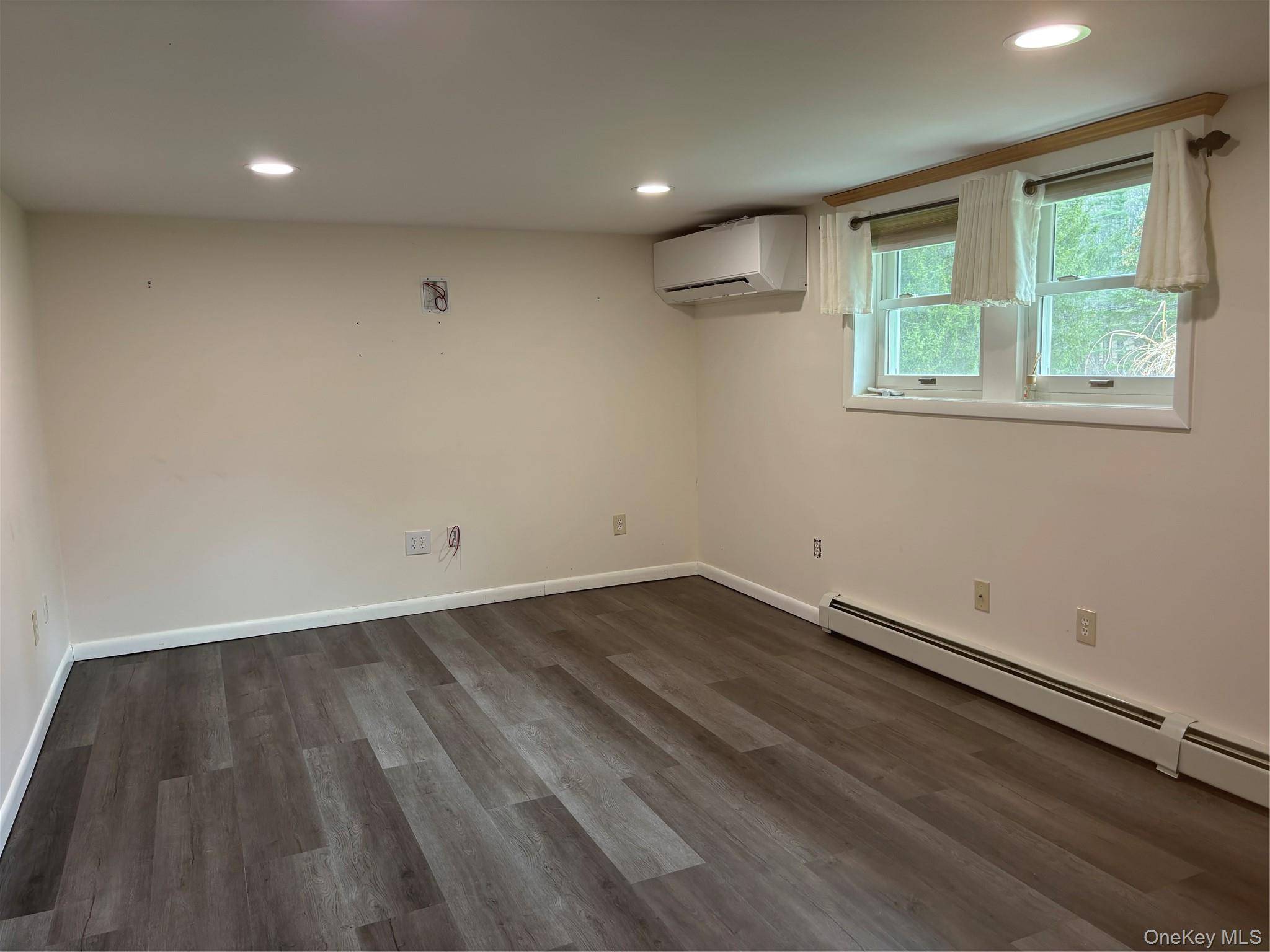 Casa de 4 Dormitorios en Venta en Millbrook - Nueva York - EE. UU. - 3