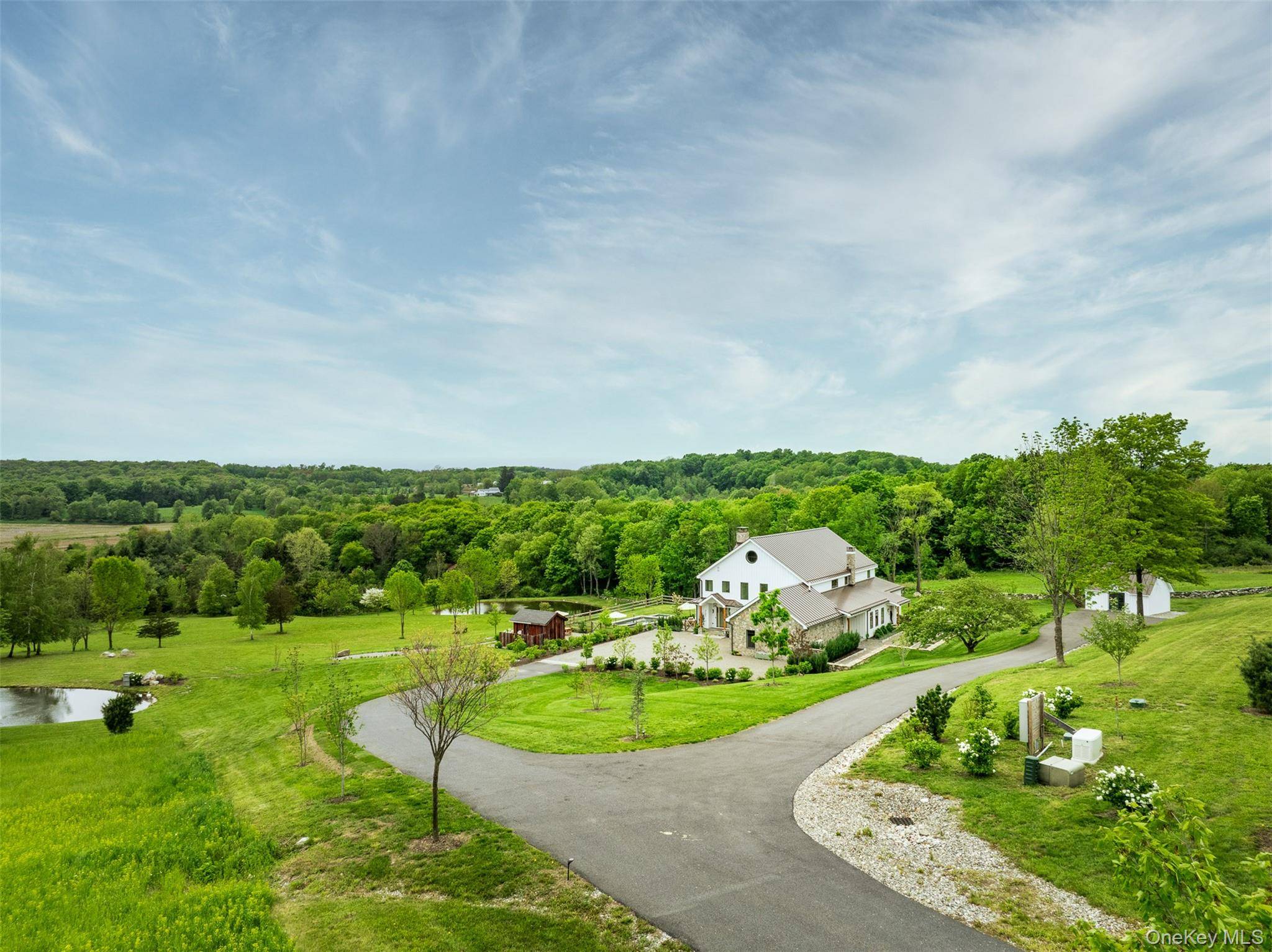 Casa de 4 Dormitorios en Venta en Millbrook - Nueva York - EE. UU. - 5