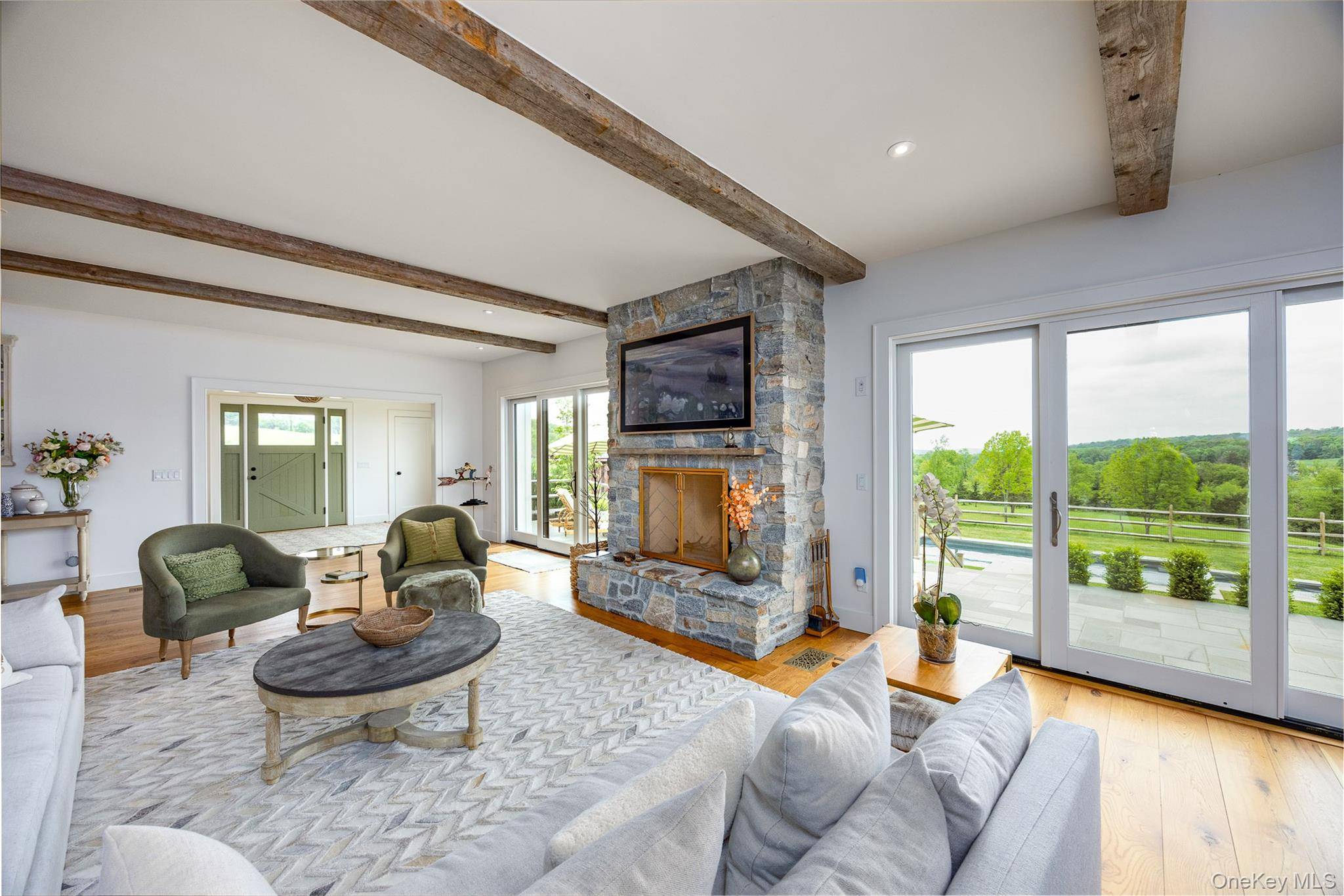 Casa de 4 Dormitorios en Venta en Millbrook - Nueva York - EE. UU. - 8