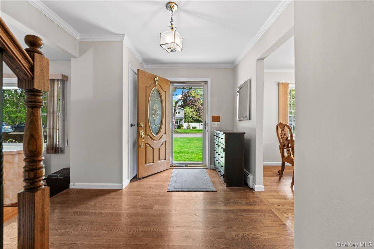 4 Bedroom Home for Sale in Miller Place - New York - USA - 4