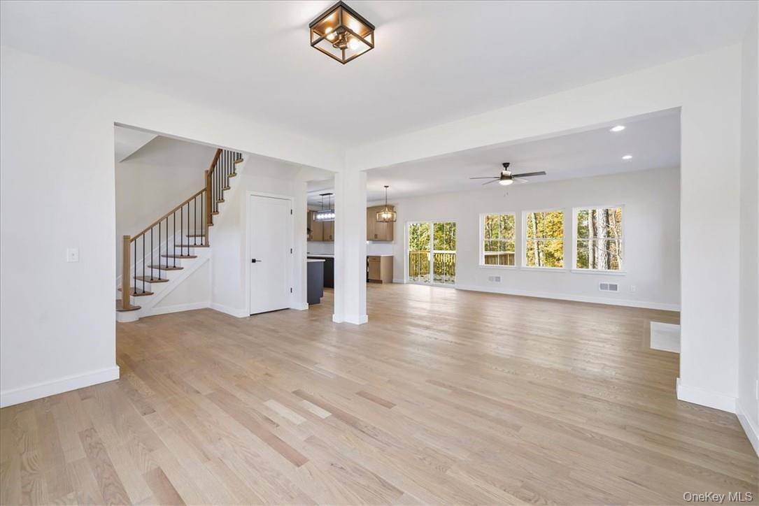 Casa de 4 Dormitorios en Venta en Monroe - Nueva York - EE. UU. - 6