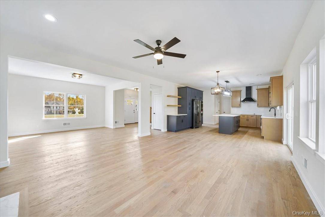 Casa de 4 Dormitorios en Venta en Monroe - Nueva York - EE. UU. - 8
