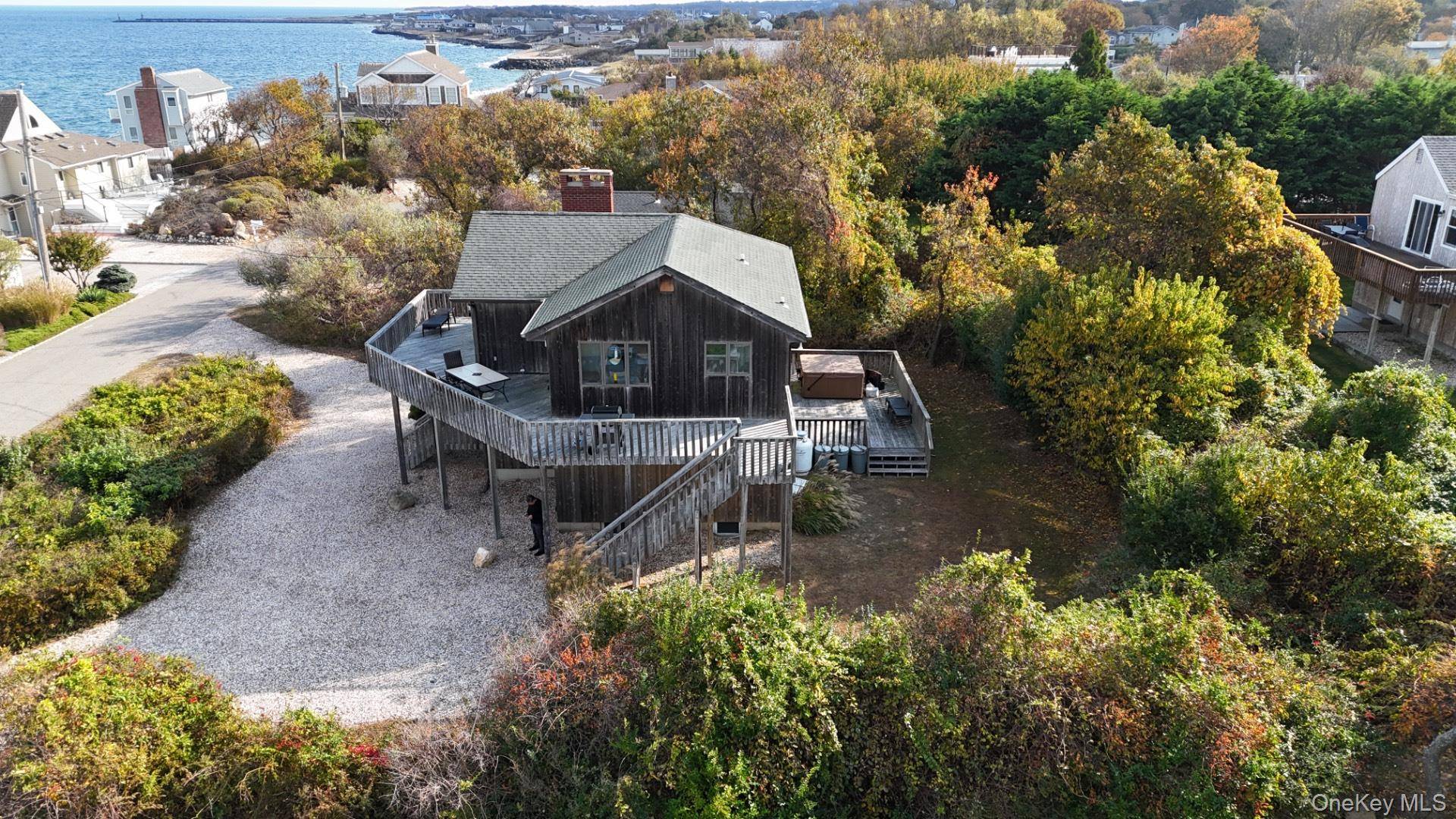 Casa de 4 Dormitorios en Venta en Montauk - Nueva York - EE. UU. - 3