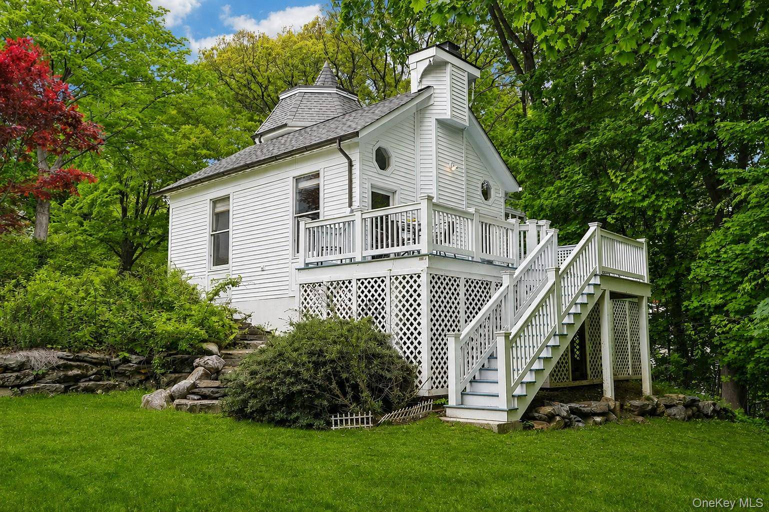 4 Bedroom Home for Sale in Mount Kisco - New York - USA - 2