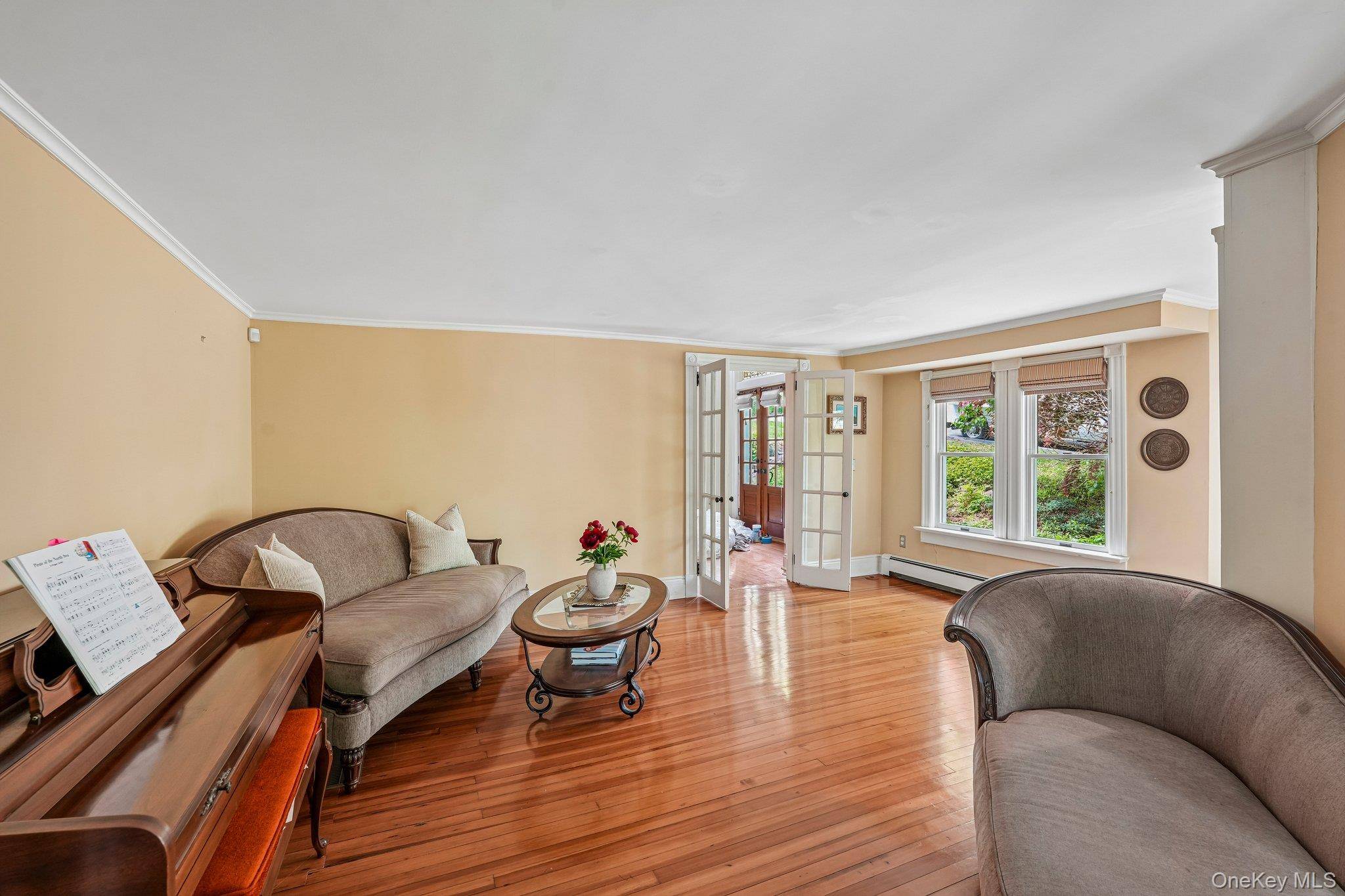 4 Bedroom Home for Sale in Mount Kisco - New York - USA - 6