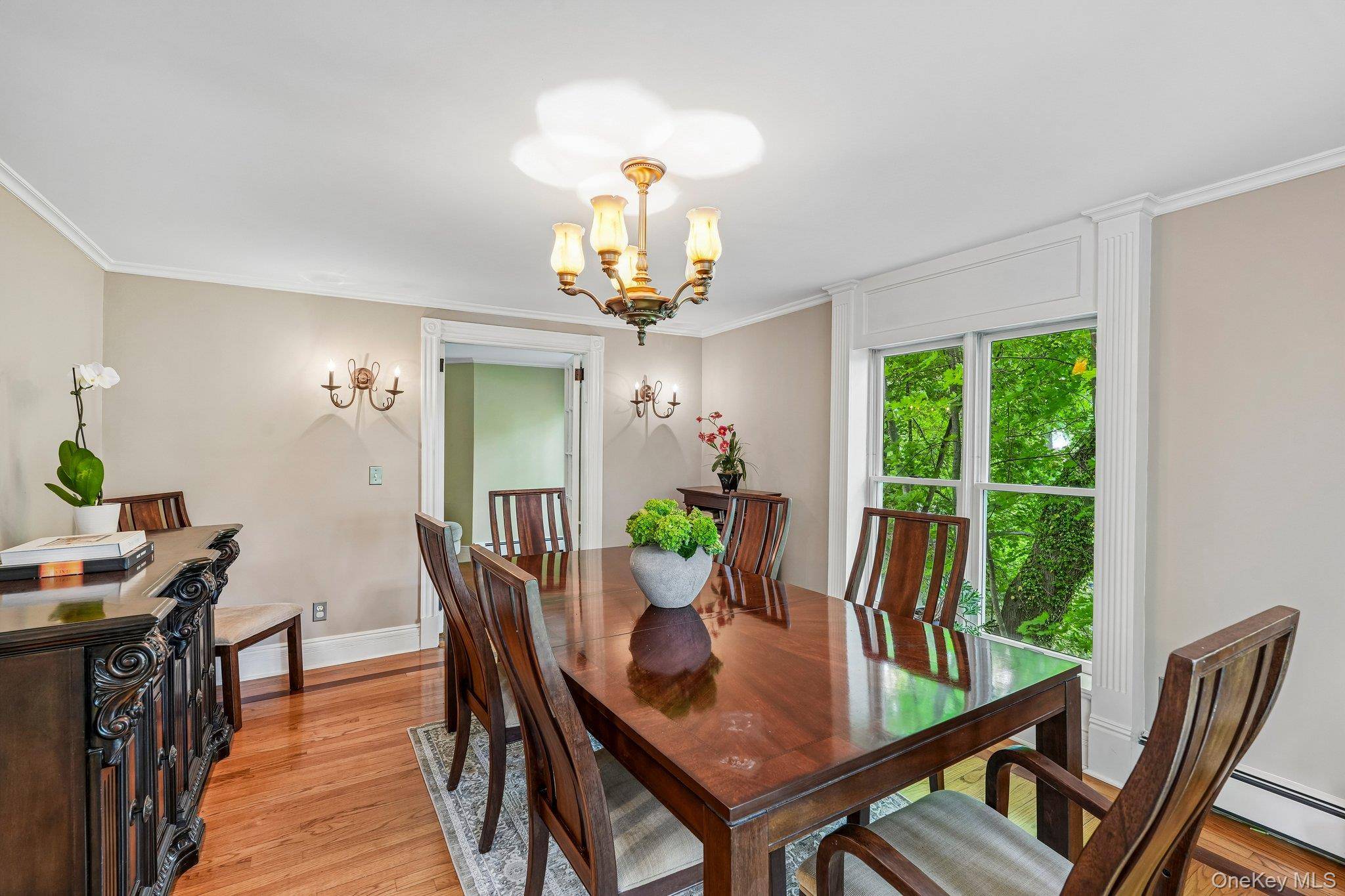 4 Bedroom Home for Sale in Mount Kisco - New York - USA - 8