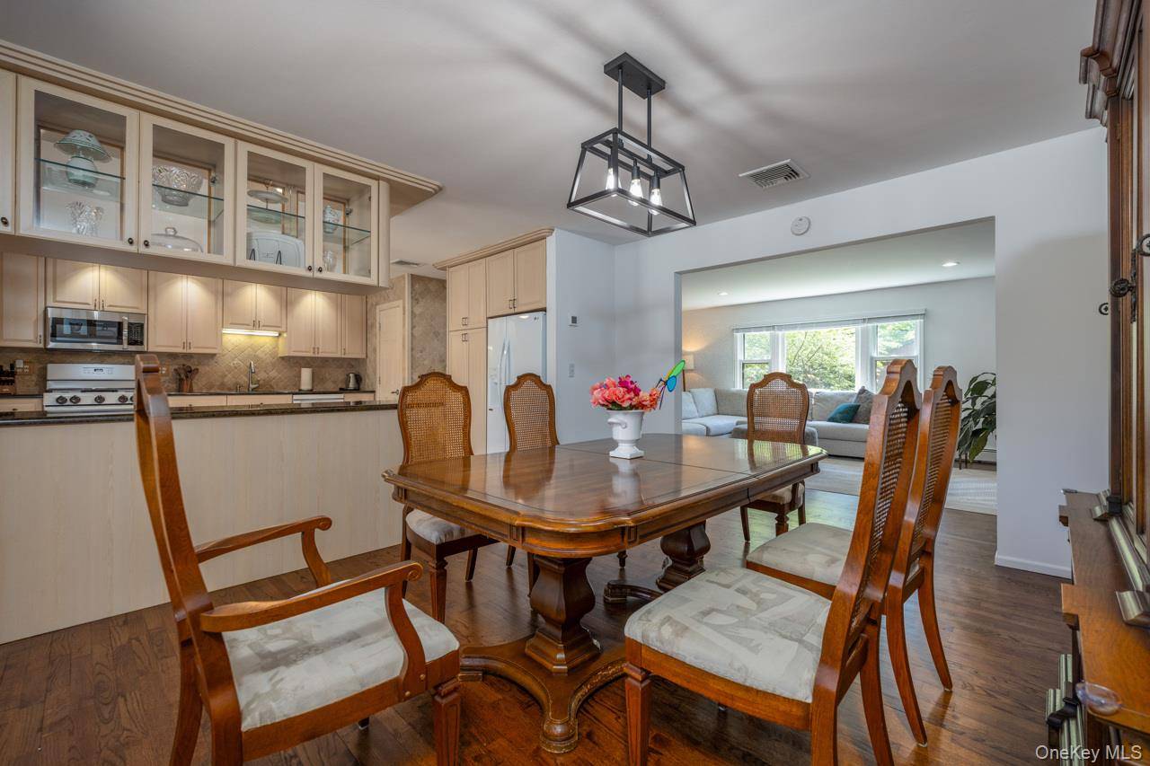 Casa com 4 Quartos à Venda em Nanuet - Nova Iorque - EUA - 8