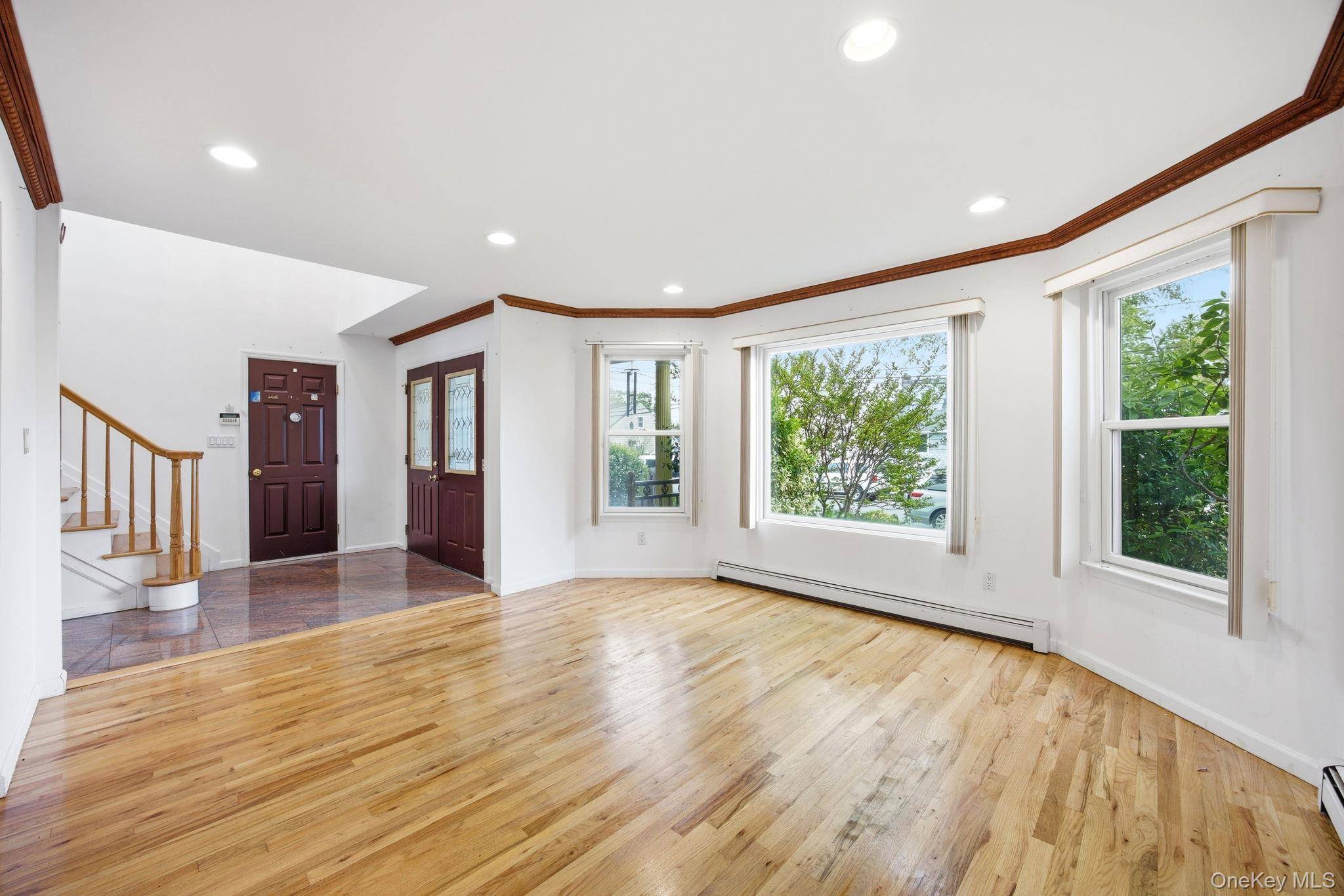 Casa com 4 Quartos à Venda em New Hyde Park - Nova Iorque - EUA - 5