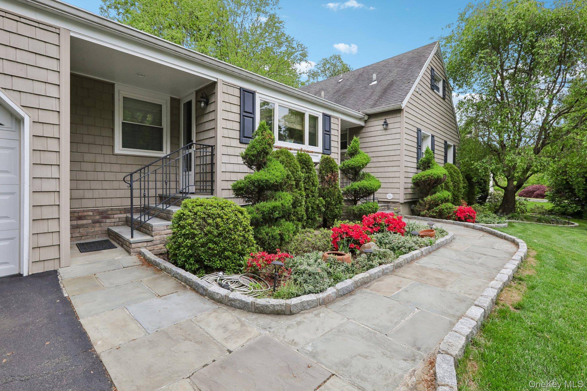 Casa com 4 Quartos à Venda em New Rochelle - Nova Iorque - EUA - 2