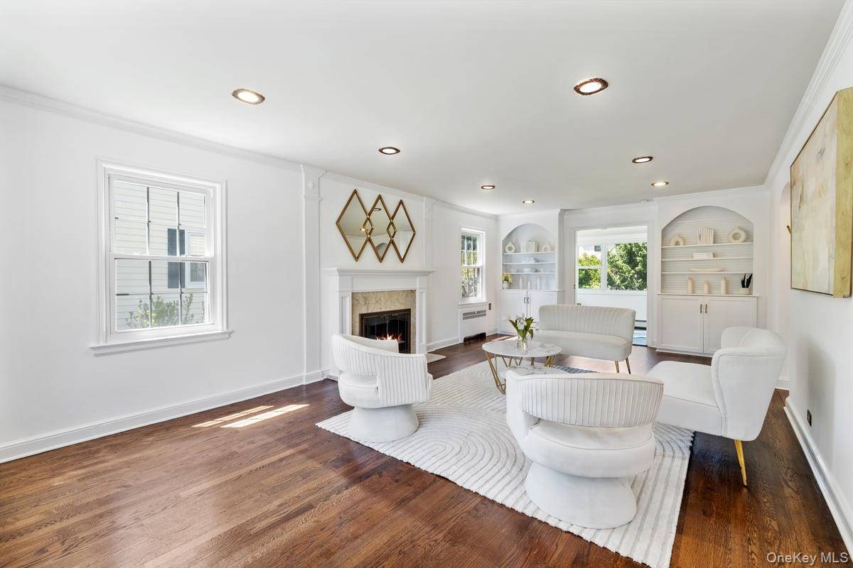 Casa de 4 Dormitorios en Venta en New Rochelle - Nueva York - EE. UU. - 2