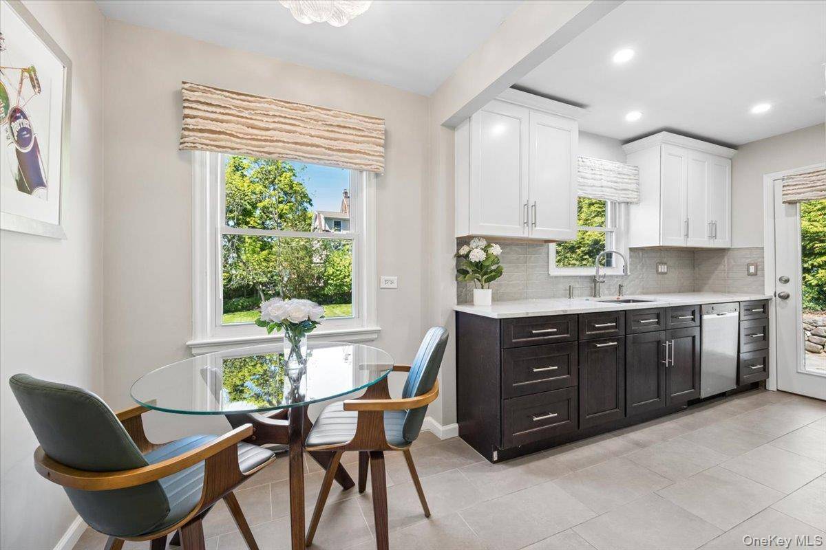 Casa de 4 Dormitorios en Venta en New Rochelle - Nueva York - EE. UU. - 8