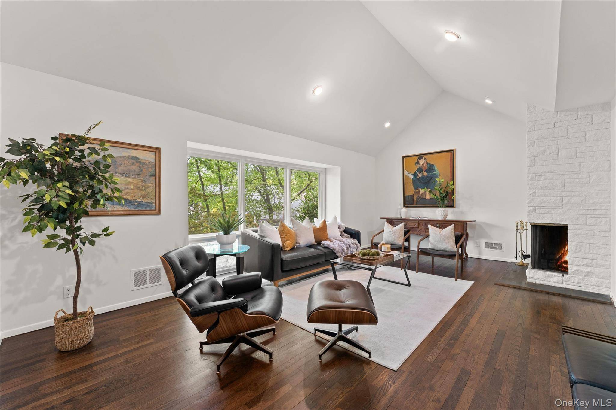Casa de 4 Dormitorios en Venta en New Rochelle - Nueva York - EE. UU. - 3