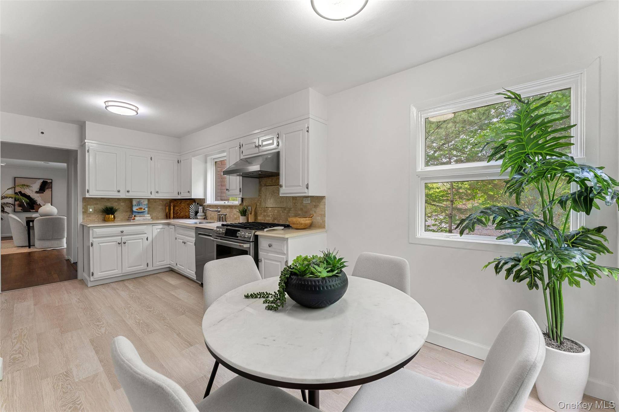 Casa de 4 Dormitorios en Venta en New Rochelle - Nueva York - EE. UU. - 8