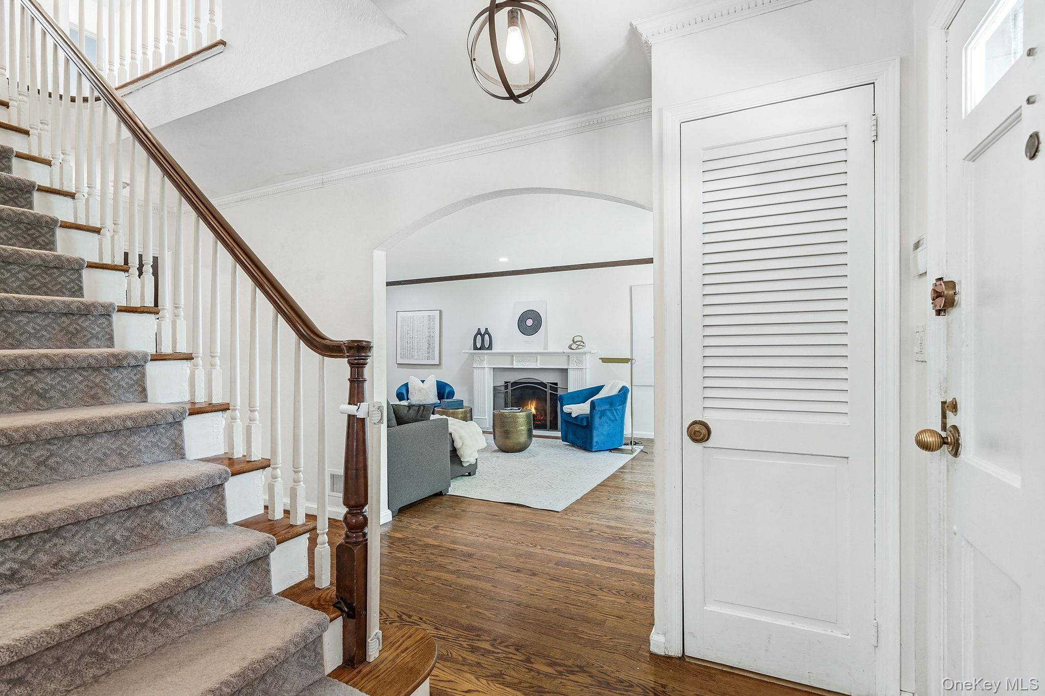 Casa com 4 Quartos à Venda em New Rochelle - Nova Iorque - EUA - 2