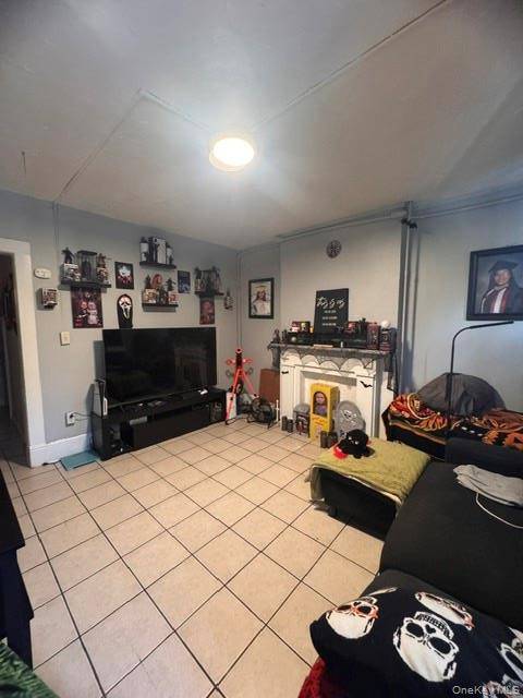 Casa com 4 Quartos à Venda em Newburgh - Nova Iorque - EUA - 2