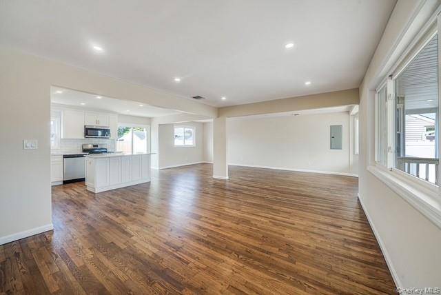 Casa de 4 Dormitorios en Venta en North Babylon, Nueva York, EE. UU. - 5
