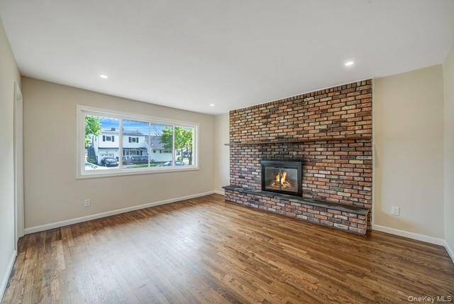 Casa de 4 Dormitorios en Venta en North Babylon, Nueva York, EE. UU. - 6