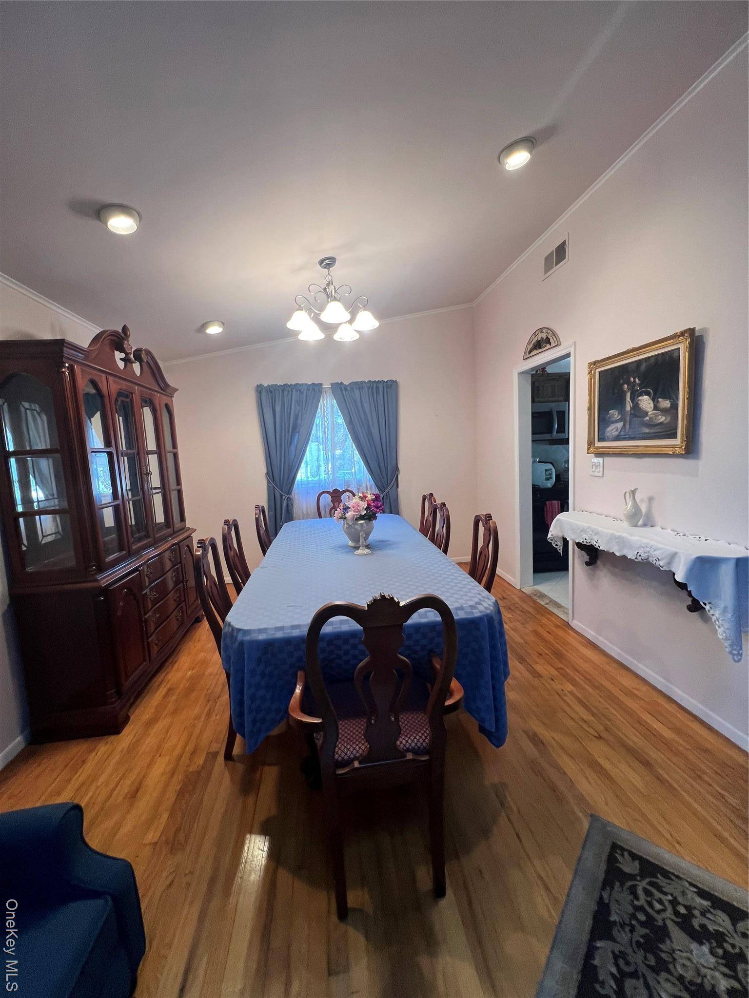Casa com 4 Quartos à Venda em North Merrick - Nova Iorque - EUA - 8
