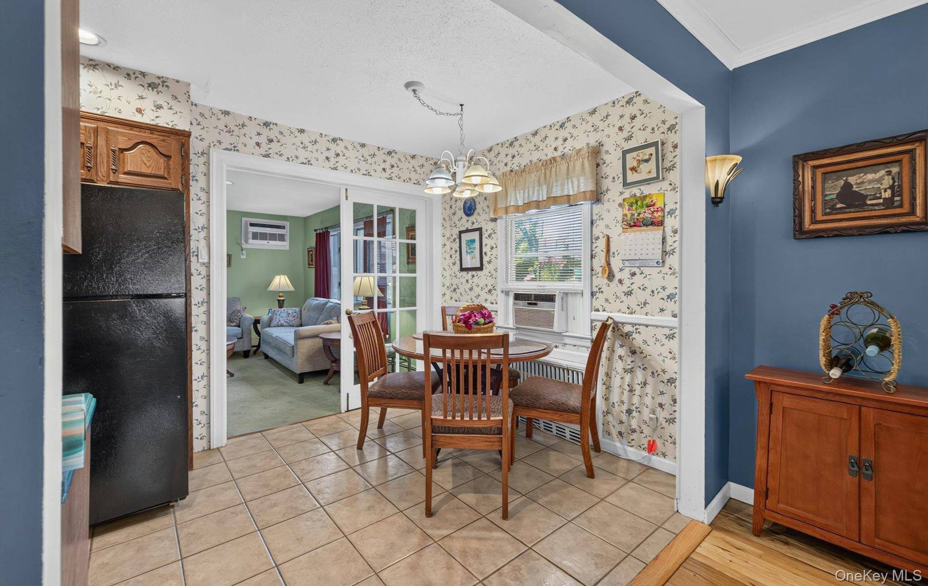 4-Bedroom House for Sale in North Merrick, New York, USA - 6