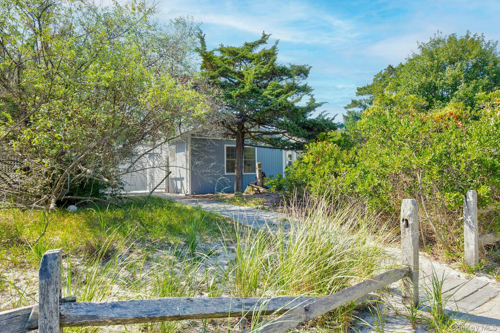 4 Bedroom Home for Sale in Ocean Beach - New York - USA - 5