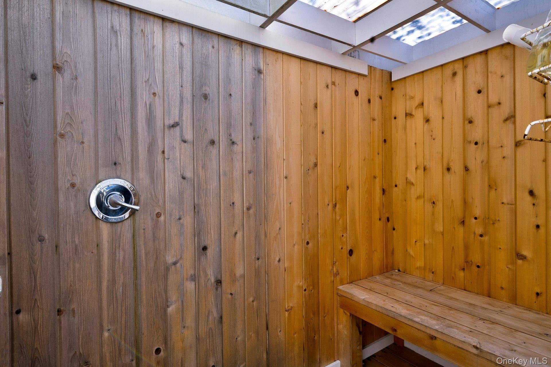 4 Bedroom Home for Sale in Ocean Beach - New York - USA - 8