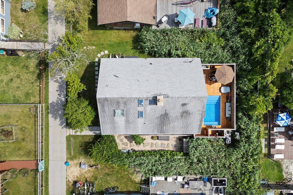 4 Bedroom Home for Sale in Ocean Beach - New York - USA - 2