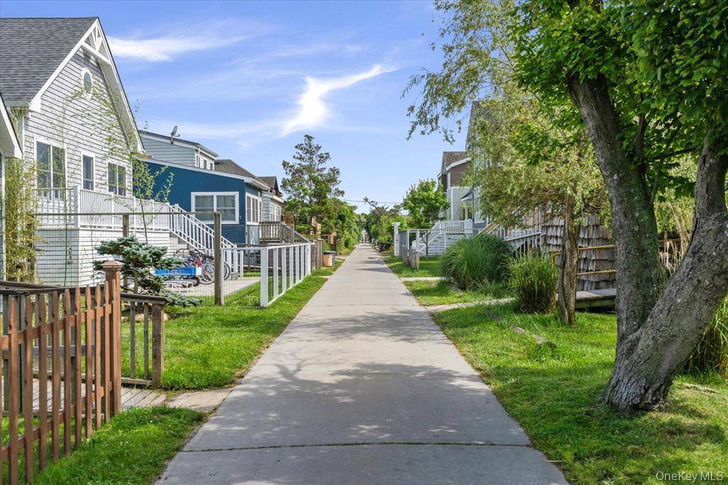 4 Bedroom Home for Sale in Ocean Beach - New York - USA - 4