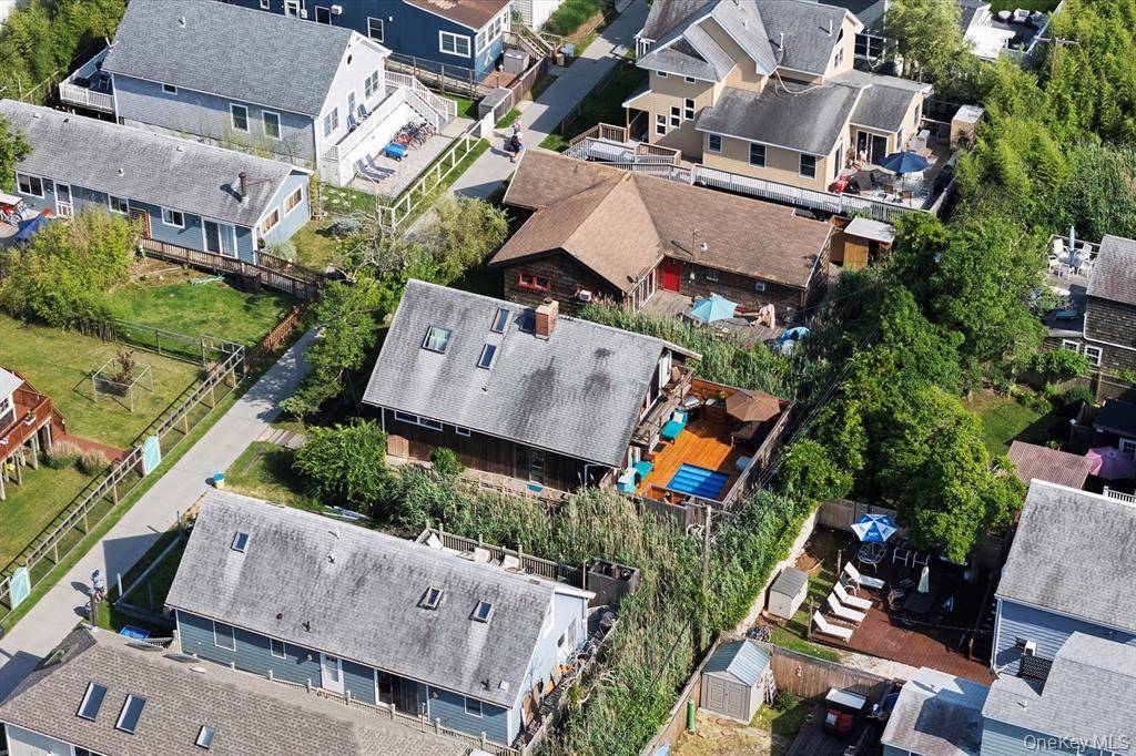 4 Bedroom Home for Sale in Ocean Beach - New York - USA - 7